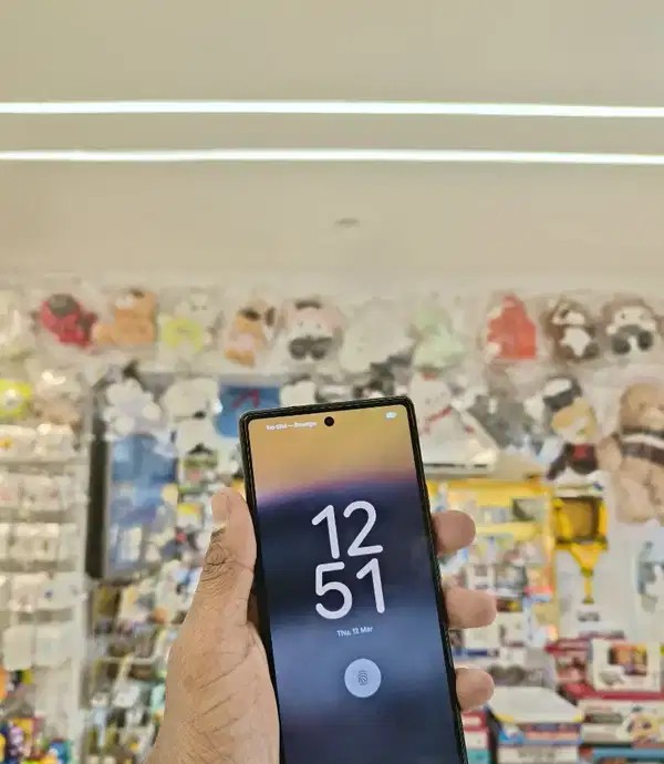 GOOGLE PIXEL 6A 6/128GB STORAGE - DEVICE IS IN SUPERB CONDITION