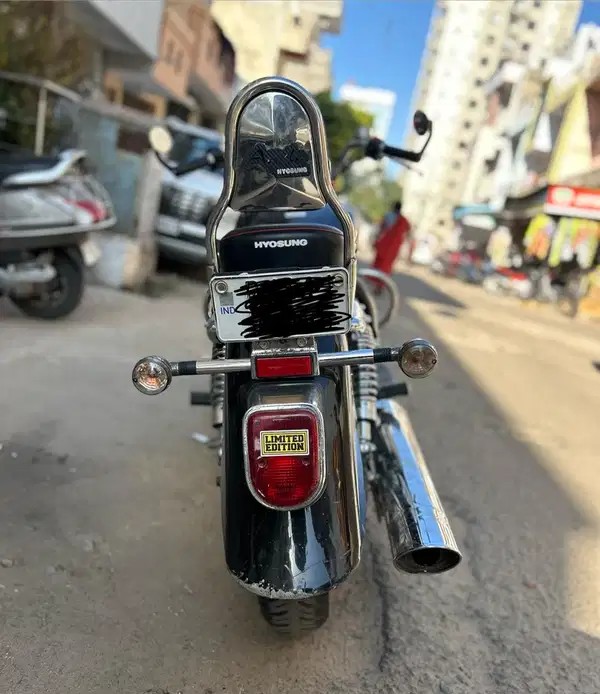 hyosung aquila gv250 