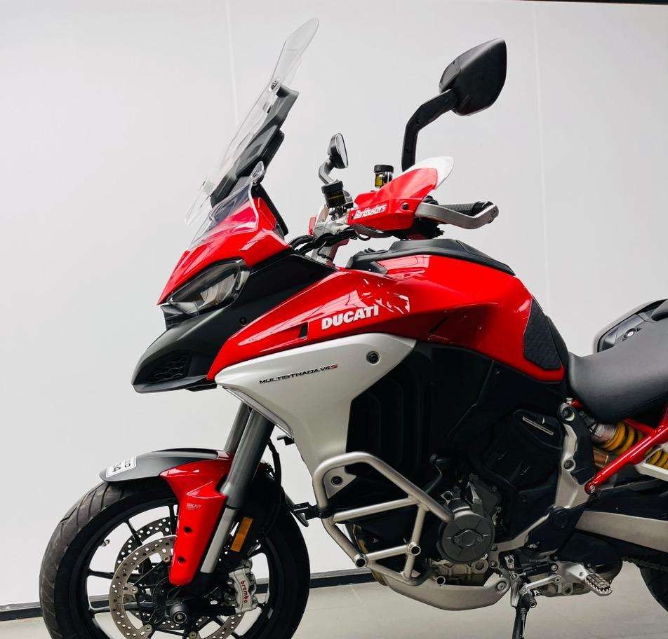 ducati multistrada v4 (2021)