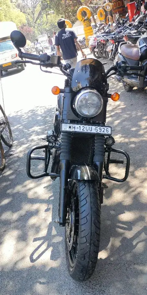 yezdi roadster (2022)