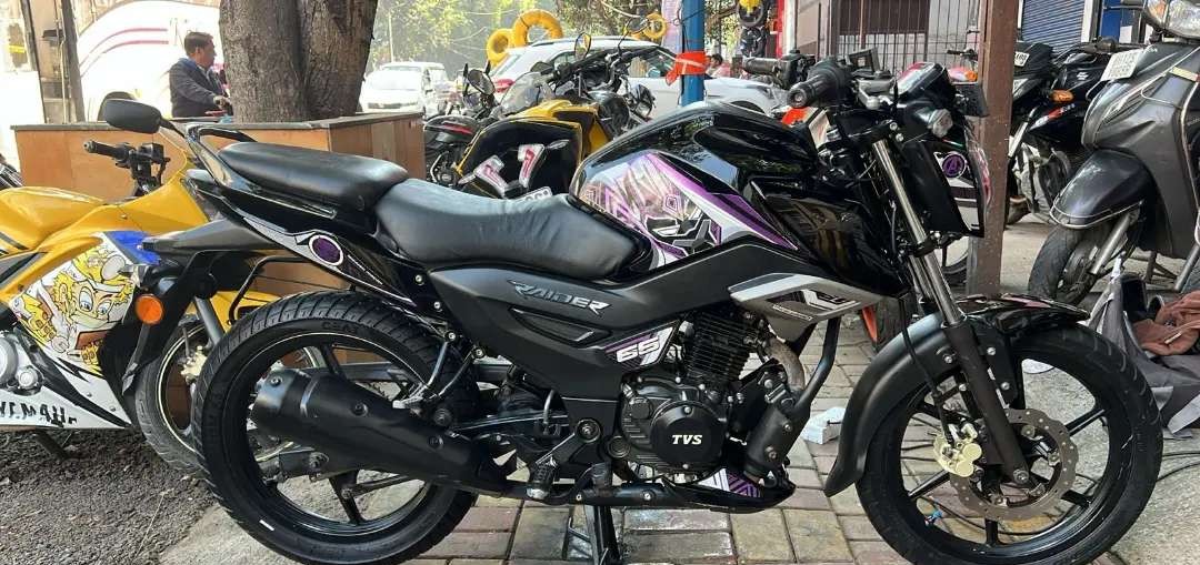 tvs raider 125 (2023)