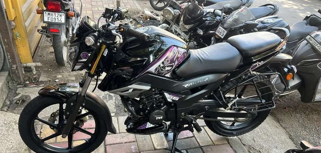 bajaj pulsar 180 (2011)