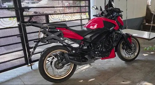 bajaj dominar 400 (2019)