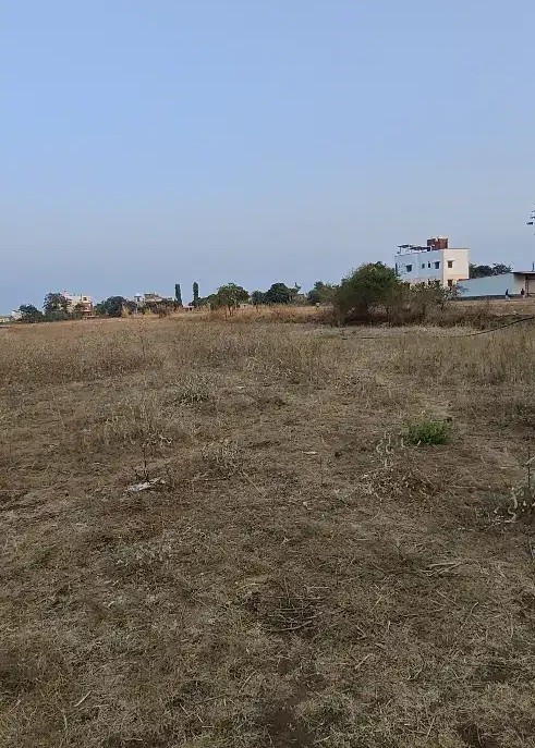 4 acre yellow land in Ozar shivar,nashik.12 lac. Per guntha