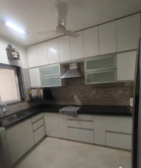 3 BHK - 2 Bathroom - 1410 sqft 2.5bhk in s b road