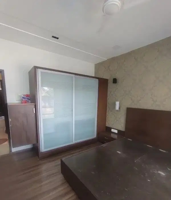 3 BHK - 2 Bathroom - 1410 sqft 2.5bhk in s b road