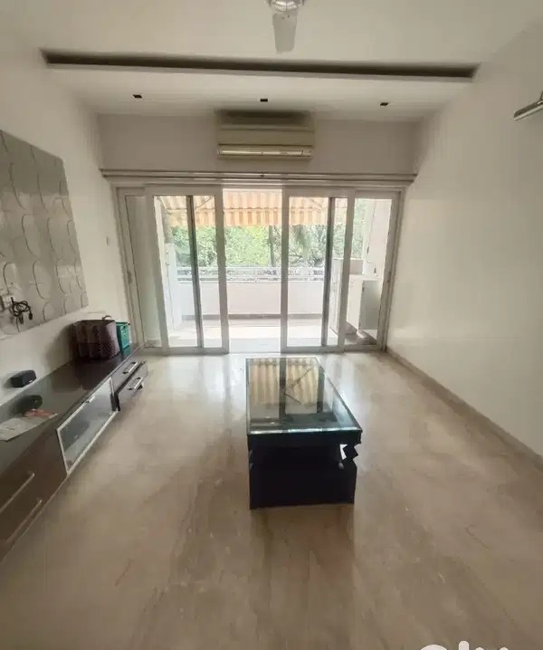 3 BHK - 2 Bathroom - 1410 sqft 2.5bhk in s b road