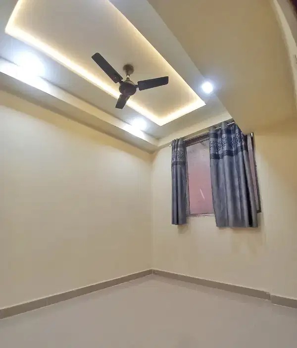 2 BHK - 2 Bathroom - 730 sqft Builder EMI Hafta _ New Under Construction Project _ possession 1 year