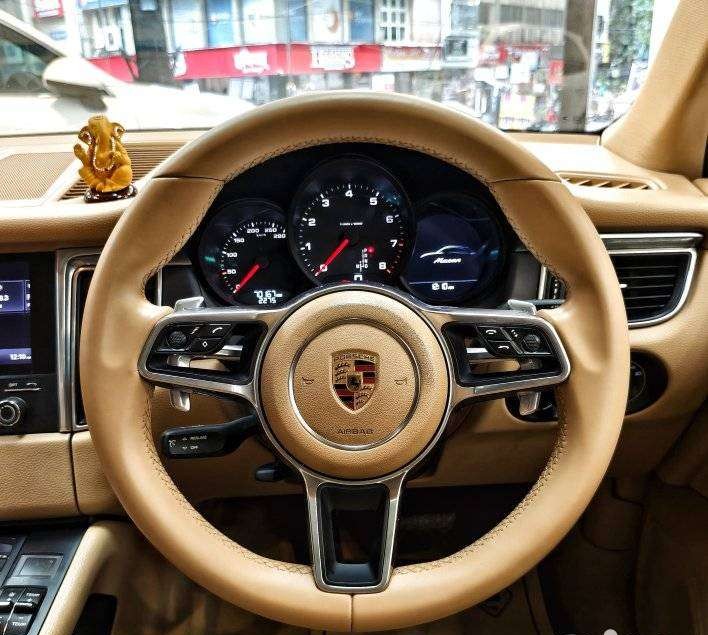 porsche macan R4 (2017) 