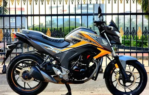 honda cb hornet 160r (2019)