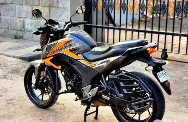 honda cb hornet 160r (2019)