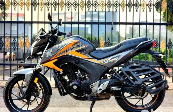 honda cb hornet 160r (2019)