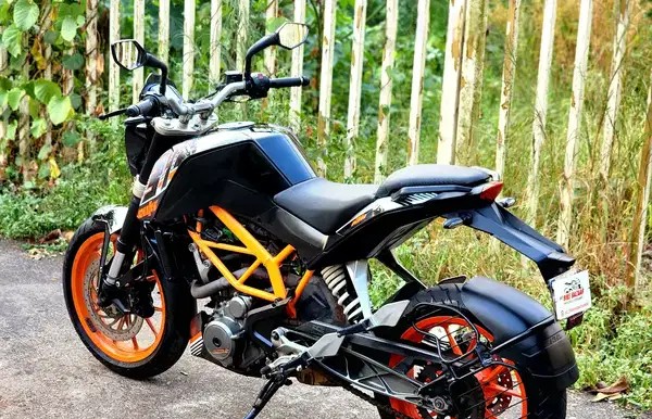 ktm 390 duke abs (2016)