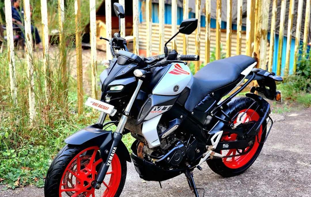 yamaha mt 15 (2021)