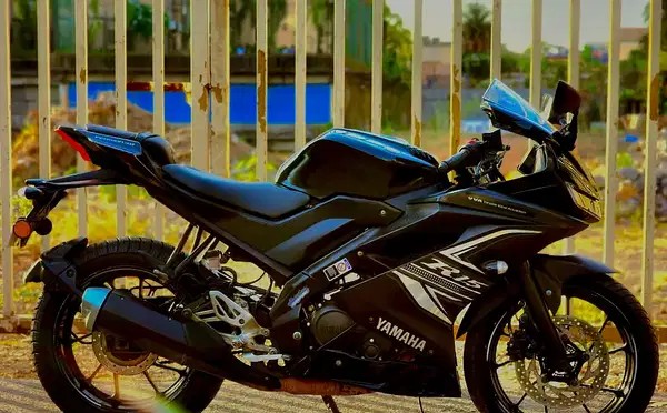 yamaha r15 (2019)
