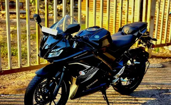yamaha r15 (2019)
