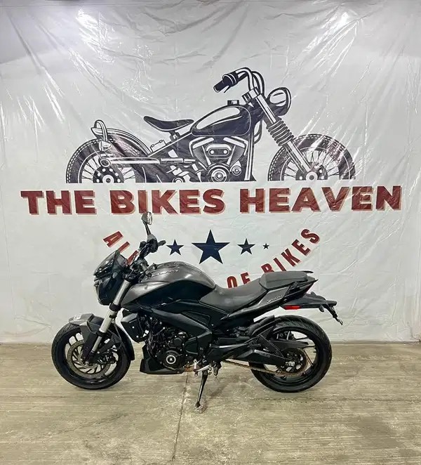 bajaj dominar 400 (2020)