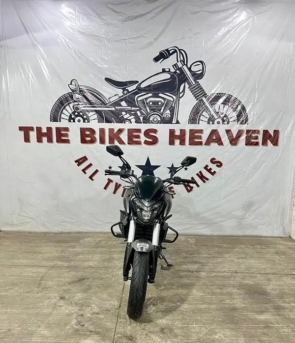 bajaj dominar 400 (2020)