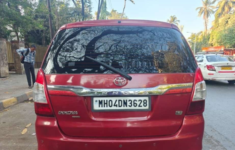 toyota innova (2008)
