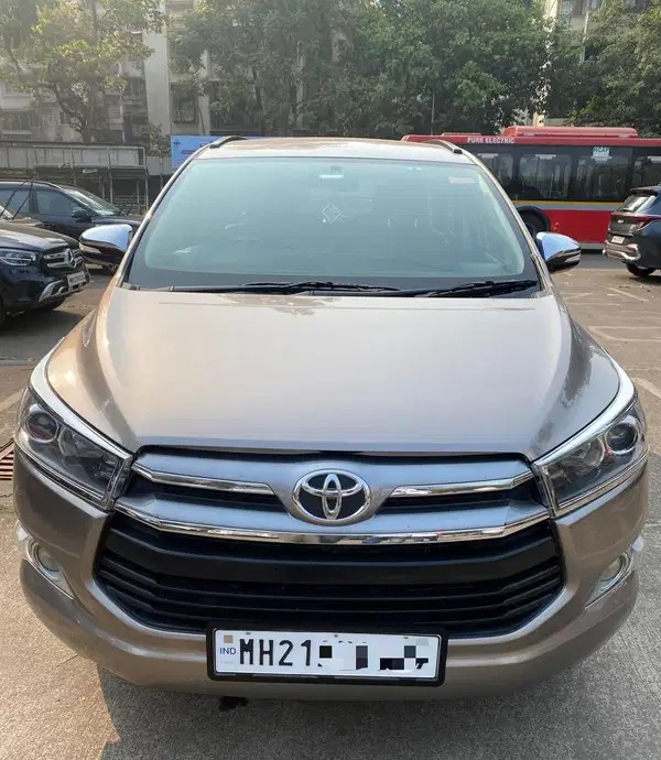 toyota innova crysta (2016)
