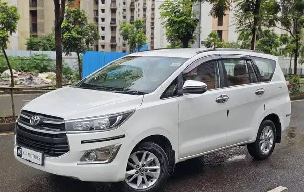 toyota innova crysta (2020)