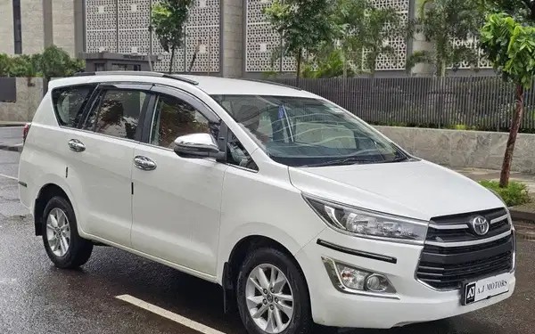 toyota innova crysta (2020)
