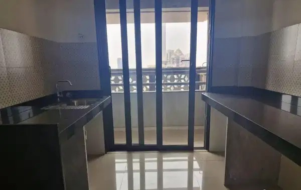 Higher Floor, Well Ventilated flat