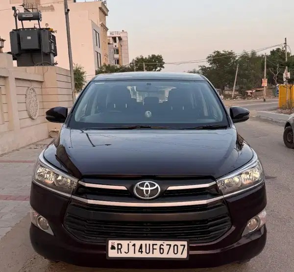 toyota innova crysta (2018)