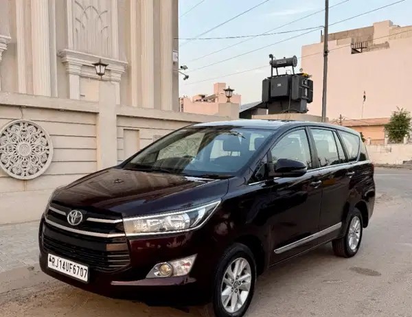 toyota innova crysta (2018)