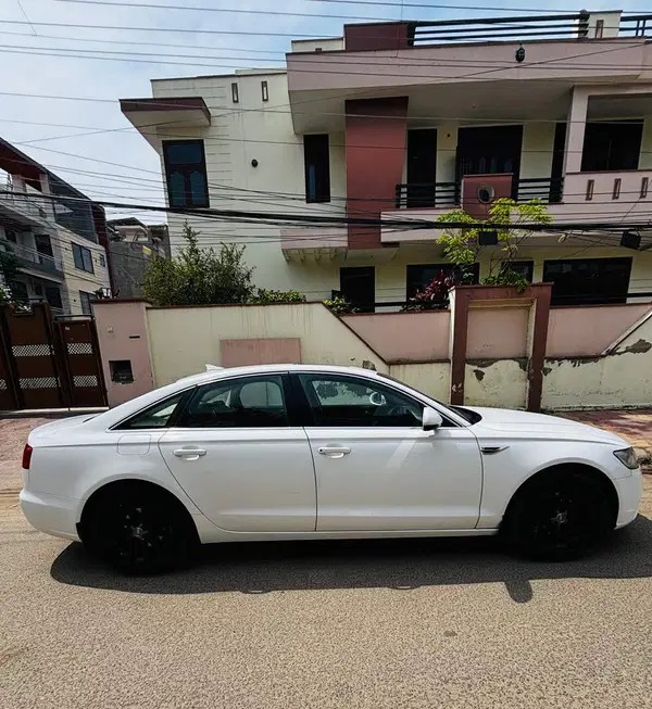 audi a6 (2012)