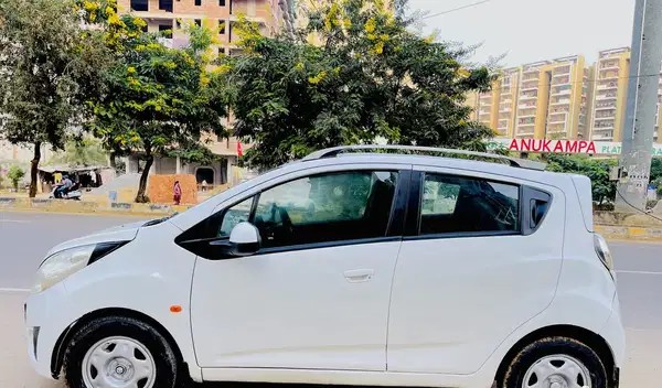 chevrolet beat (2012)