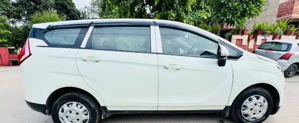 mahindra marazzo (2020)
