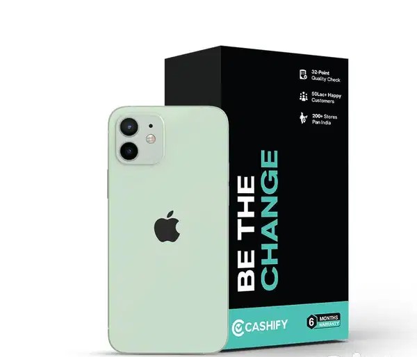 iPhone 12 4 GB / 256 GB