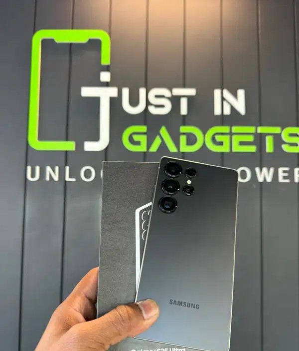 SAMSUNG S25 ULTRA 12/512GB BLACK MINT CONDITION LOWEST PRICE INDIAN