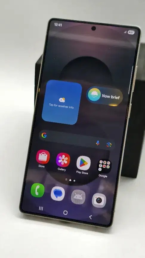 SAMSUNG GALAXY S25 ULTRA 12/512 BRAND NEW CONDITION