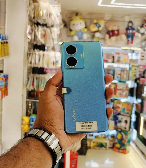 VIVO T1 6/128GB - GOOD CONDITION MOBILE WITH BILL.
