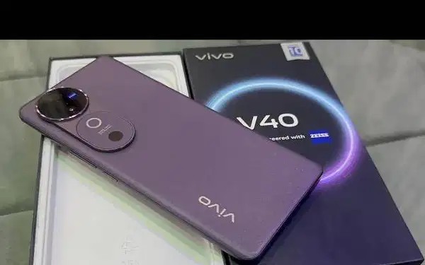 VIVO V40 REFURBISHED ( 8 GB RAM AND 128 GB STORAGE )