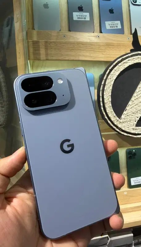 Google Pixel 10 Pro fold 256gb in 8months warranty